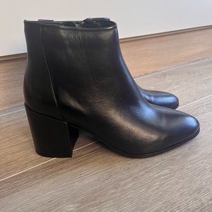 Blondo ankle booties